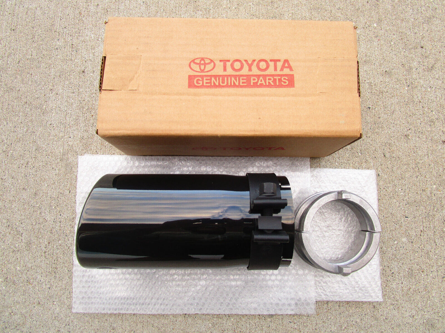 Exhaust Tip - Black Chrome (2022+ Tundra/2024+ Tacoma)